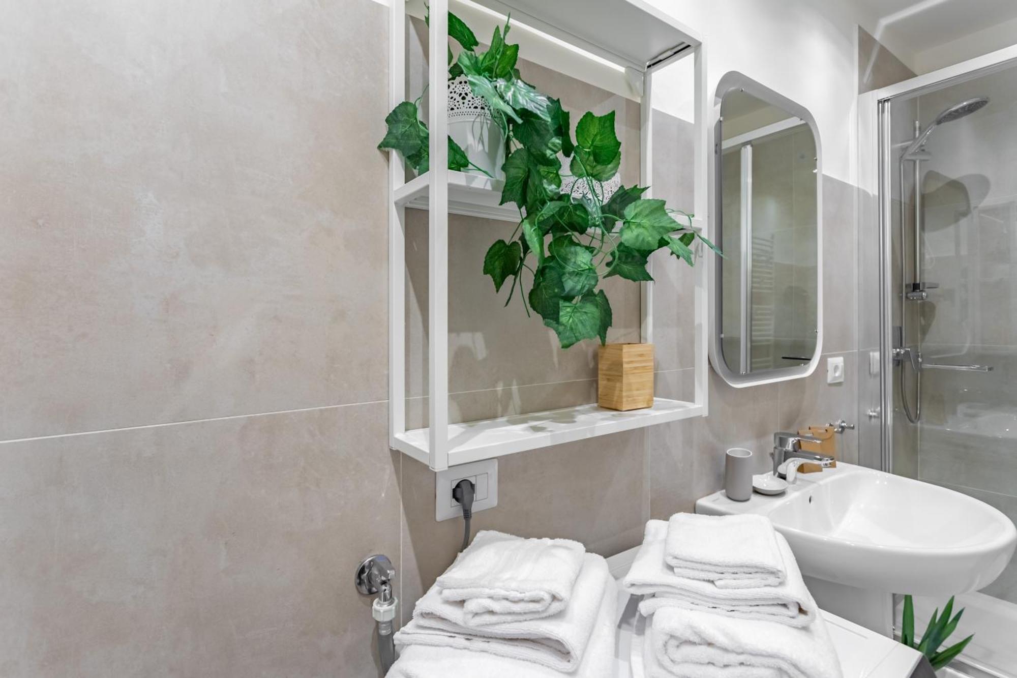 Altea Home - Pavia City - By Host4U Εξωτερικό φωτογραφία